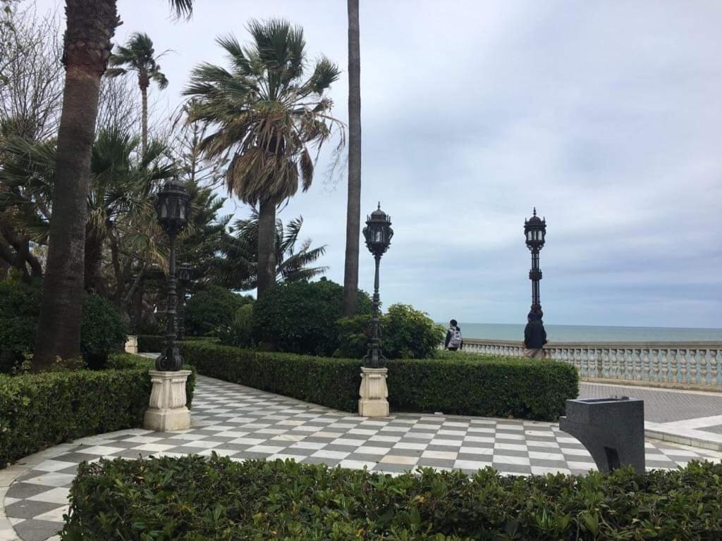 Precioso Duplex En El Corazon De Cadiz Apartment Luaran gambar